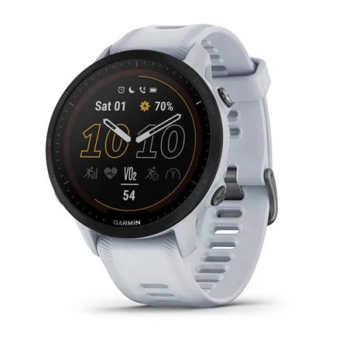 umnye-chasy-garmin-forerunner-955-solar-s-belym-remeshkom